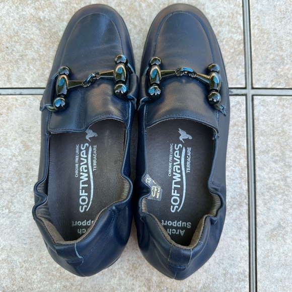Softwaves Navy  Leather Loafer - Picture 6 of 12